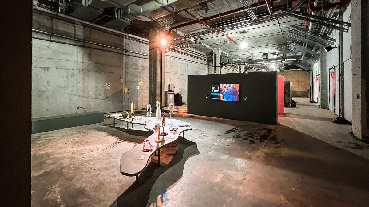 concrete gallery with partition screens and spotlight