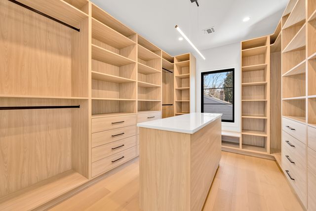 closet island and window wall
